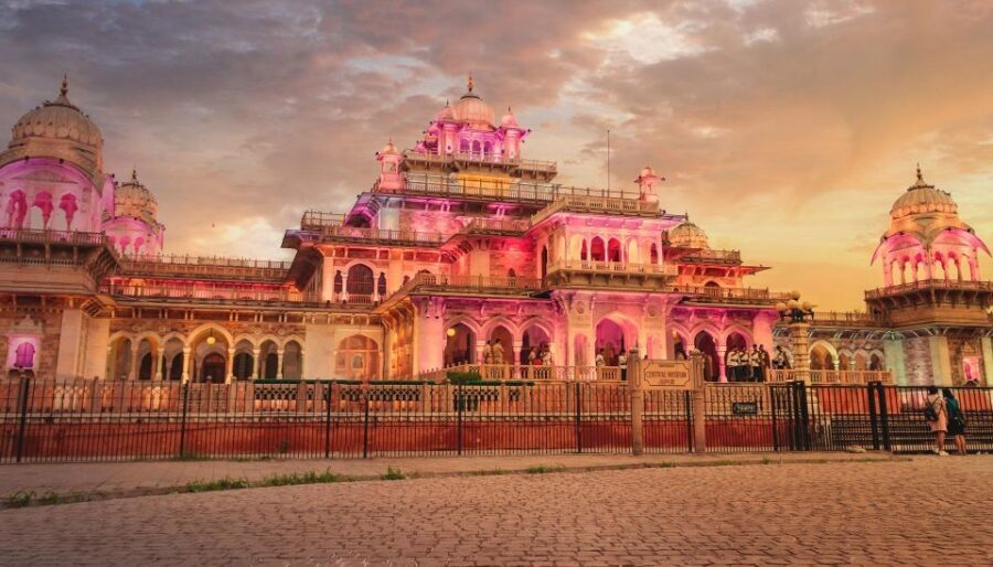 Jaipur Sightseeing by Tuk-Tuk: Temples, Palaces & Markets - How the tuk-tuk schedule moves you through the Pink City