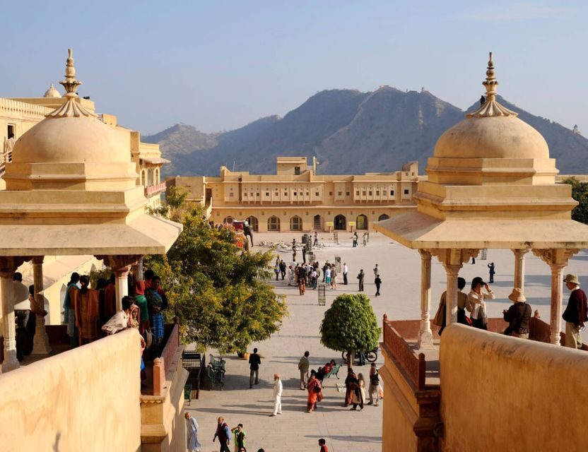 Jaipur Sightseeing by Tuk-Tuk: Temples, Palaces & Markets - City Palace and Jantar Mantar: royal power, then measured time