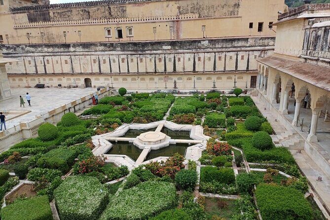 Jaipur sightseeing tour - with private car & guide - Private car and guide: what comfort really buys you in Jaipur