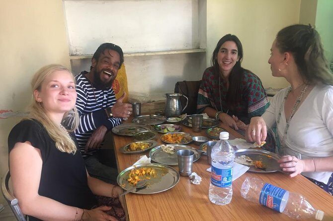 Jaipur Street food tour - Stop 2: Gulab G chai walla and why tea is the perfect checkpoint