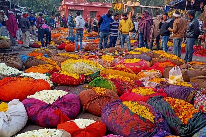 Jaipur Sunrise Tour with Morning Flower Market Walk - Hawa Mahal in the morning: best facade time plus a real ticket