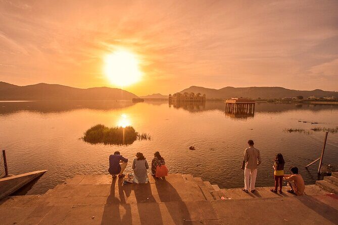 Jaipur Sunrise Tour with Morning Flower Market Walk - The flower market walk: how early colors tell you what Jaipur runs on