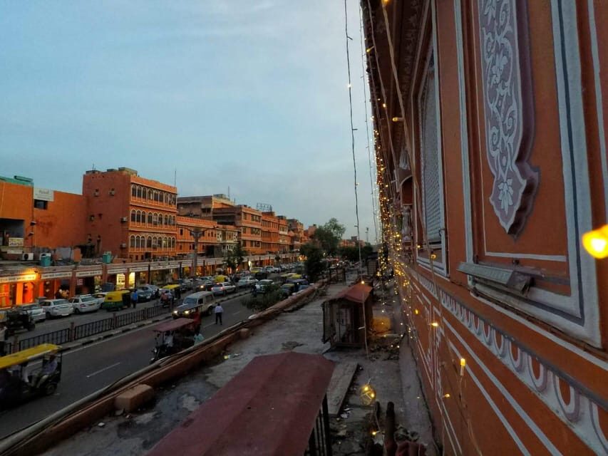 Jaipur :The Twilight Magic of Pink City- Heritage Walk Tour - Price and value: $30 for crafts, transport, and food