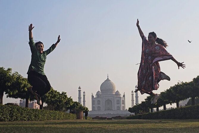 Jaipur to Agra Day Tour Including Taj Mahal and Fatehpur Sikri - Price and value: can $68.09 really work for this much?