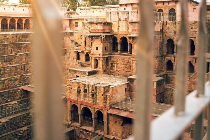 Jaipur to Agra Day Trip with Fatehpur Sikri and Abhaneri - Fatehpur Sikri in one stop: Mughal layout without the long stay