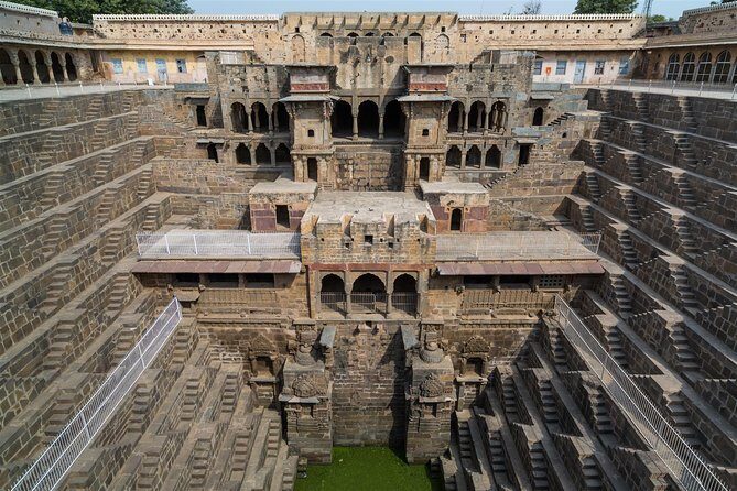 Jaipur to Chandbaori Stepwell & Haunted Bhangarh Private Trip - Jaipur pickup and the long Abhaneri road drive