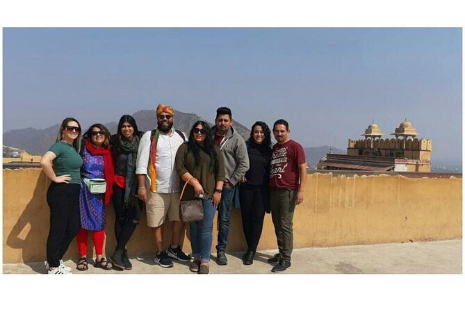 Jaipur Tour By Car And Guide - Hawa Mahal: Palace of Wind and those famous latticework views