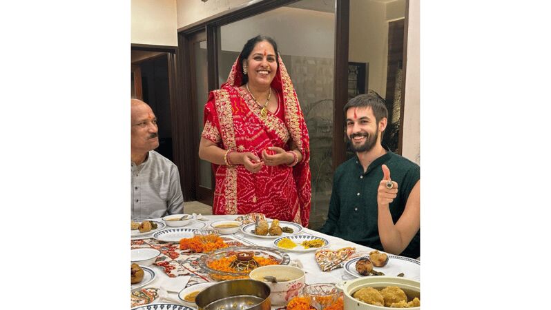 Jaipur: Traditional cooking class and storytelling session - The Dinner Moment: Sharing Food Like a Family Evening
