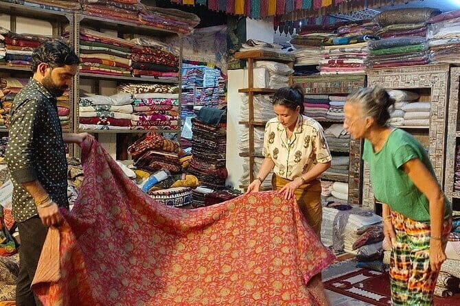 Jaipur Women Crafts and Shopping Tour - Stop 3: Ratnavali Arts Jewelry Shopping Without Guesswork