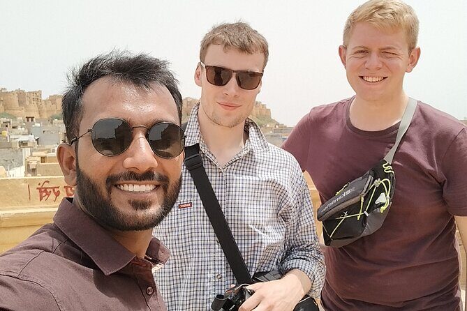 Jaisalmer Heritage Walking Tour With Professional Tour Guide - Gadisar Lake: A Short Stop That Adds Breathing Room