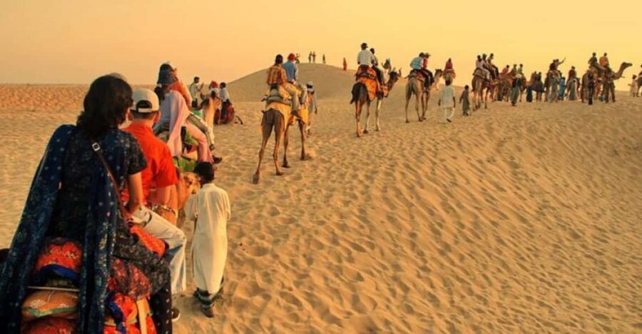 Jaisalmer: Jeep Safari,Camel Ride,Buffet Dinner & Folk Dance - From Jaisalmer pickup to Sam Sand Dunes: how the day flows