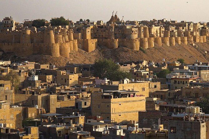 Jaisalmer Sightseeing Tour - Jaisalmer Fort: the Living Golden Fort, not just a viewpoint