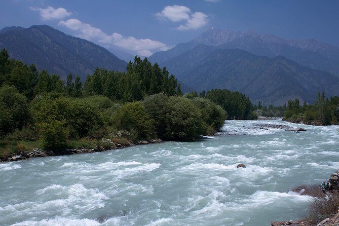 Jammu & Kashmir Valley Tour - Pahalgam: meadow country and an easy taste of old Kashmir