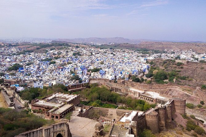 Jodhpur Photography Tour - Jaswant Thada: white marble that makes your camera breathe