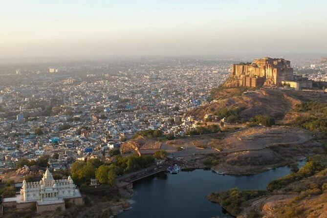 Jodhpur: Street Food Crawl (2 Hours Guided Food Tasting Tour) - How to pace yourself on a two-hour crawl
