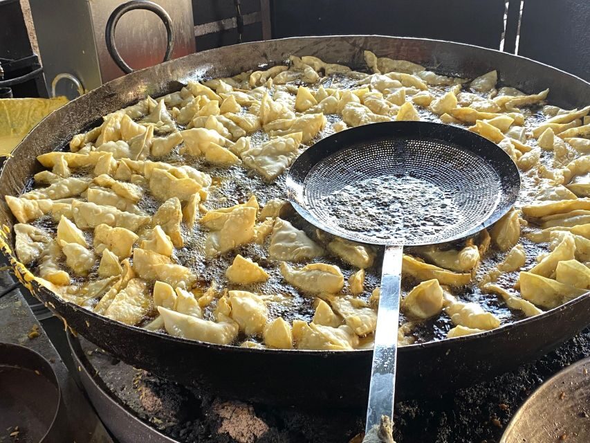 jodhpur: street food tour with over 8 food tastings - Meeting your guide near your hotel (and why it matters)