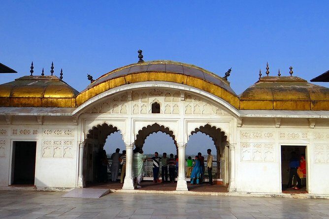 Journey to India's Heart: 7-Day Golden Triangle Escape - Fatehpur Sikri to Jaipur: A Time Machine Stop on the Way
