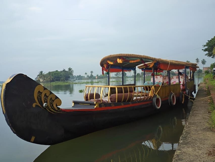 Kerala: Alappuzha River Cruise with Village Walk - Food on board or a cafe stop: how to avoid surprise charges
