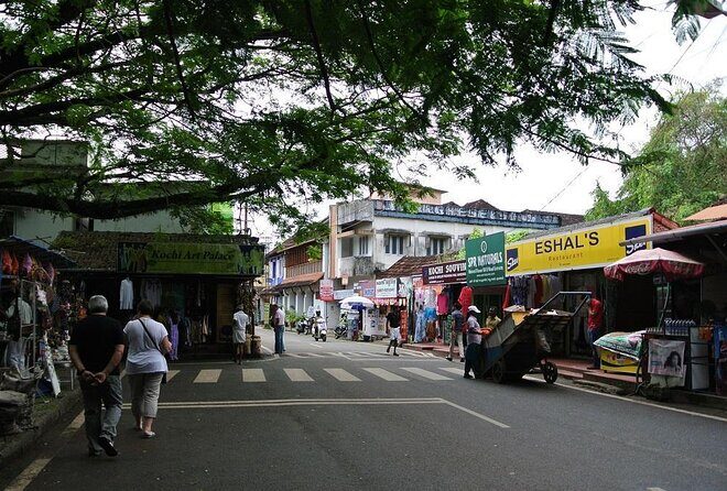 Kochi Private Tour: 3-Hour Fort Kochi and Mattancherry Walking Tour - Key highlights to watch for