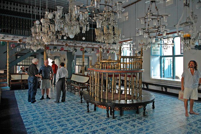 Kochi Private Tour: 3-Hour Fort Kochi and Mattancherry Walking Tour - Chinese fishing nets: the 14th-century detail that makes the waterfront click