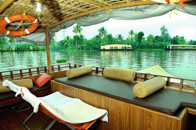 Kochi Private Tour: Overnight Alleppey Backwaters Luxury Houseboat Cruise - Day 1: From Cochin pickup to your houseboat boarding