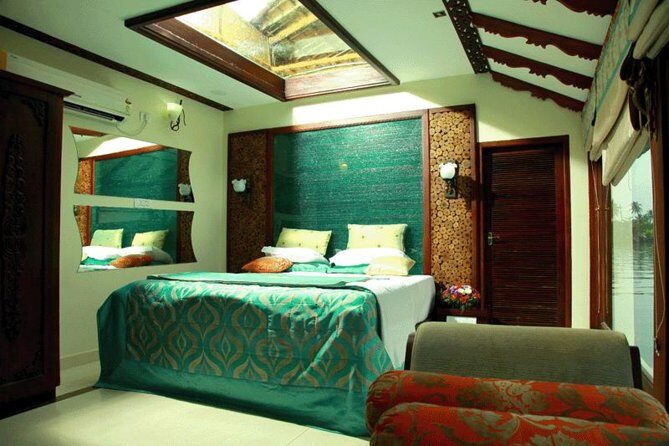 Kochi Private Tour: Overnight Alleppey Backwaters Luxury Houseboat Cruise - Overnight on a private luxury houseboat: the real value
