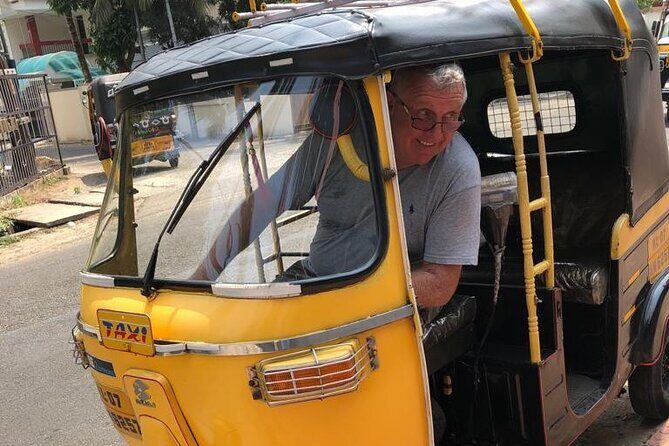 Kochi Sightseeing Tuk-Tuk Tour With Pickup From Cruise Ships - St. Francis Church and Dutch Cemetery: Colonial Echoes You Can Still Touch