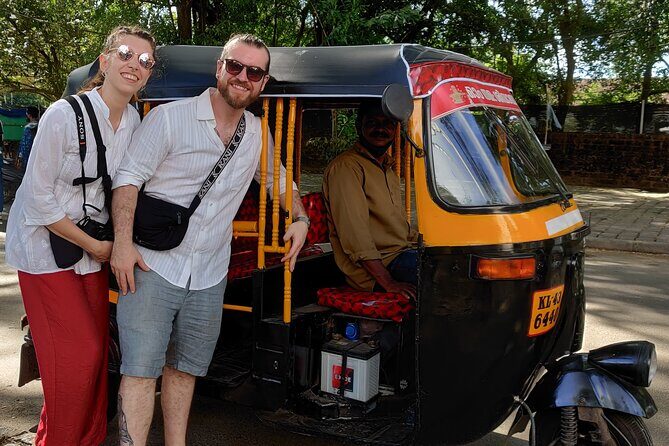 Kochi Tuk Tuk Local Tour - Fish market and Chinese fishing nets: watching work at the waterfront