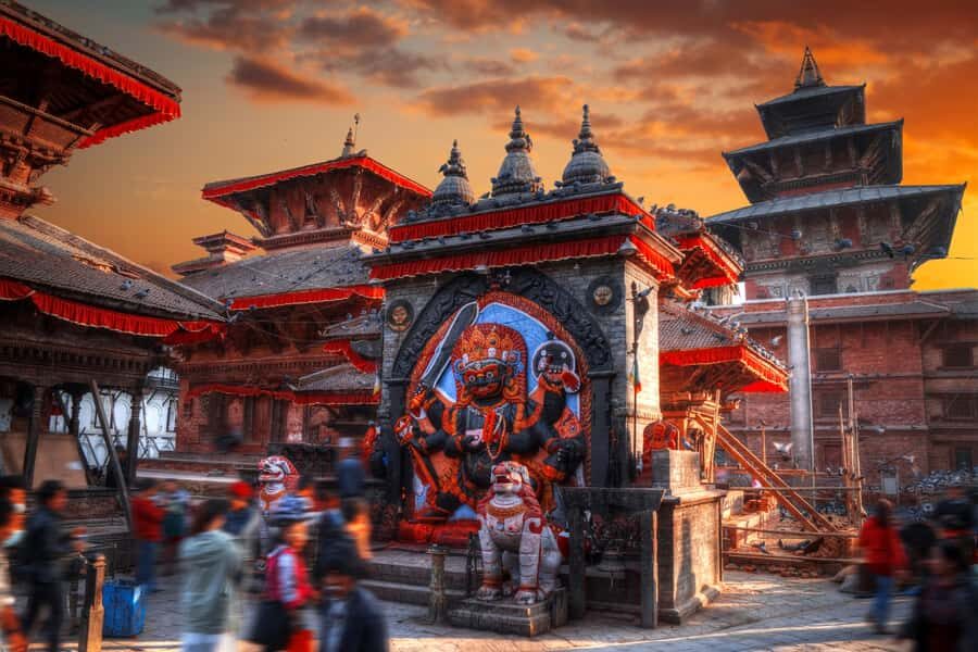Kolkata: Full-Day Spirituality & Temples Tour - Pareshnath Temple and Lunch: A Visual Break in the Middle of the Day