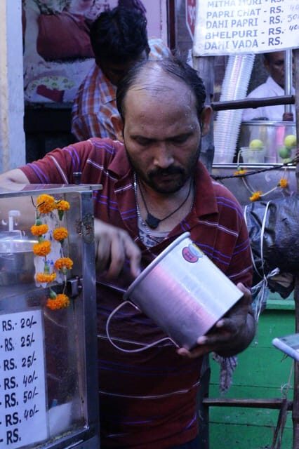 Kolkata Midtown Madness- A Street Food & Nightlife Tour - What to bring and what to watch for