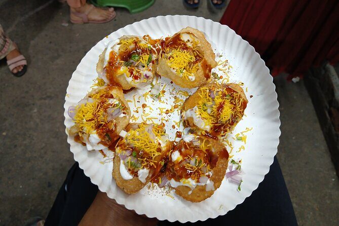 Kolkata Midtown Madness- A Street Food & Nightlife Tour - How the 4-hour route actually feels: hopping, strolling, and eating