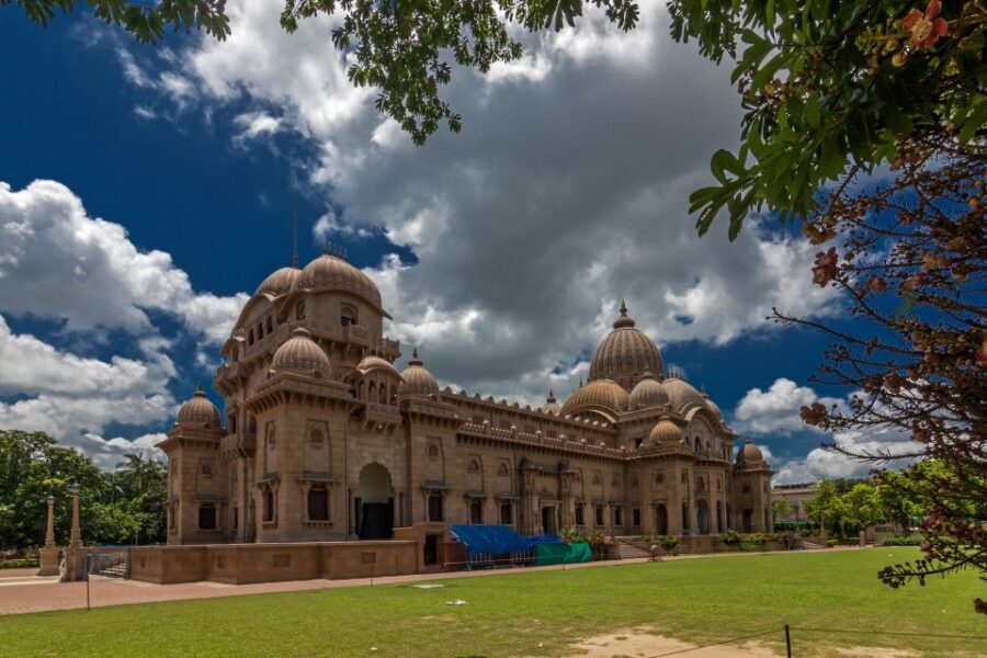 Kolkata: Spiritual World of Kolkata Sightseeing Tour - Jain Temple: a “piece of art” experience in stone and detail