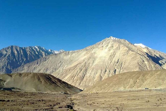 Ladakh Mesmerising Tour - Pangong Tso at 14,500 ft: Changla Pass and a Real Overnight