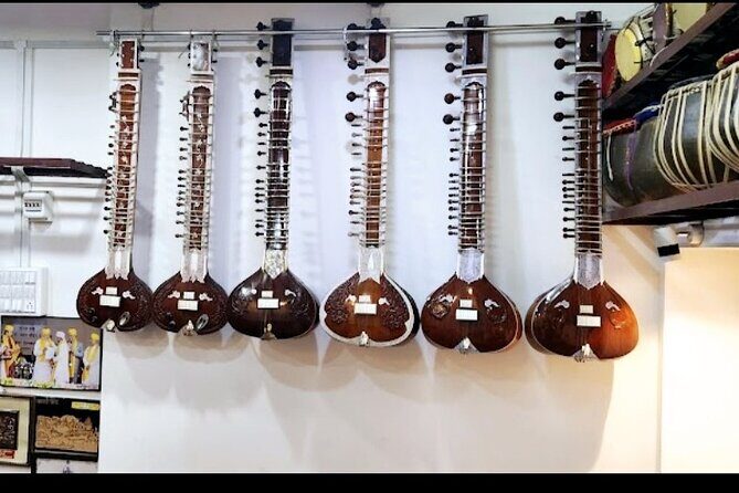 Learn to play a traditional indian instrument in Varanasi! - Add-On Possibility: A Sunrise Ganges Boat Concert