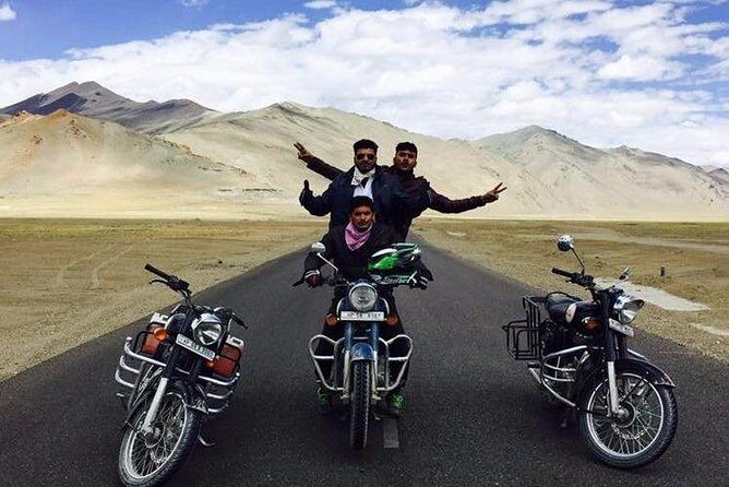 LEH LADAKH TOUR (5 Nights /6 Days) - Private tour setup: Good for couples, families, and small groups