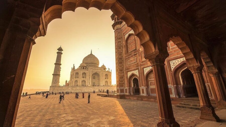 Local Agra: Private Taj Mahal Sunrise & Agra Guided Tour - Your private driver pickup: how the morning stays easy