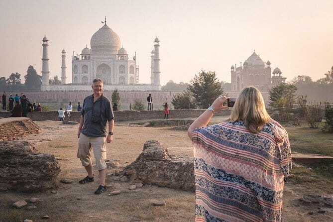 LOCAL Agra :Taj Mahal Sunrise / Sunset Private Tour by Car - Price and Value at About $6.40: What You Really Get