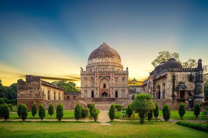 Lodhi Garden Heritage Walk - Lodhi Garden Stop: Mughal-Era Monuments in a Park Built on Layers of Time