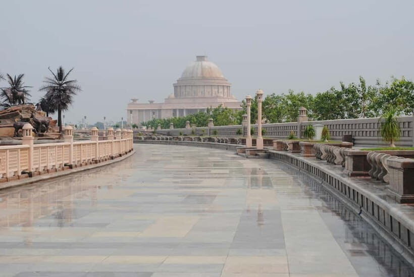 Lucknow: Private Day Tour with Lunch and Hotel Pickup - The Residency ruins from 1857: a sobering counterpoint