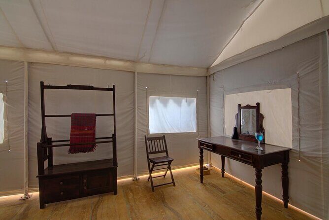 Luxury Camping in the Desert - Desert riding and Desert National Park photo breaks