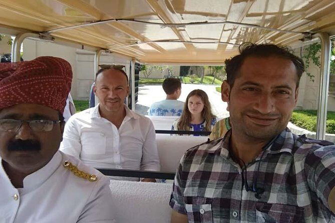 Luxury Taj Mahal Tour By Luxury Car From Delhi With 5 Star Lunch - The Best Part Isn’t Marble: It’s the Guide-Driver Team