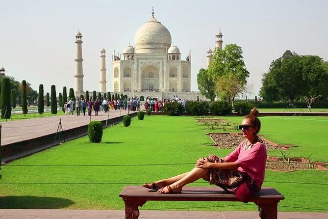 Luxury Taj Mahal Tour By Luxury Car From Delhi With 5 Star Lunch - Lunch at Agra Courtyard: 5 Courses in a 5-Star Break