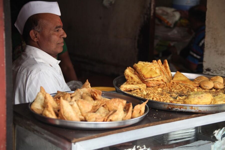 Madurai Rickshaw Ride Tour: Unveil the Hidden Gems - Old Madurai by cycle rickshaw or auto-rickshaw: the point is authenticity
