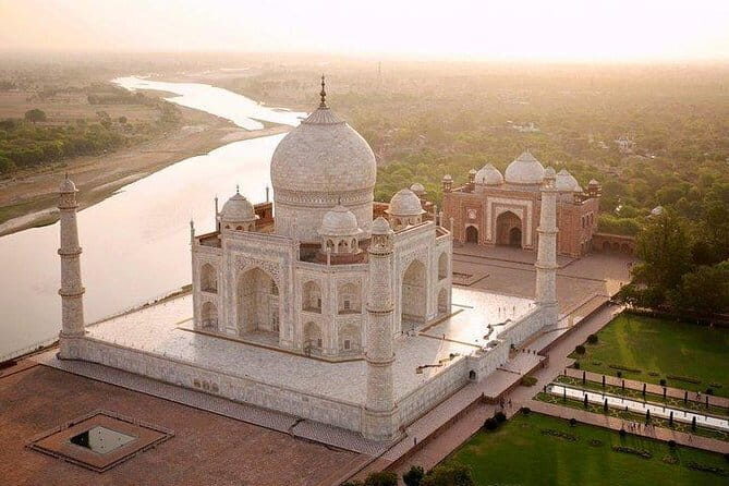 Magnetic Taj Mahal Same Day Tour by Car from Delhi - Key things to know before you go