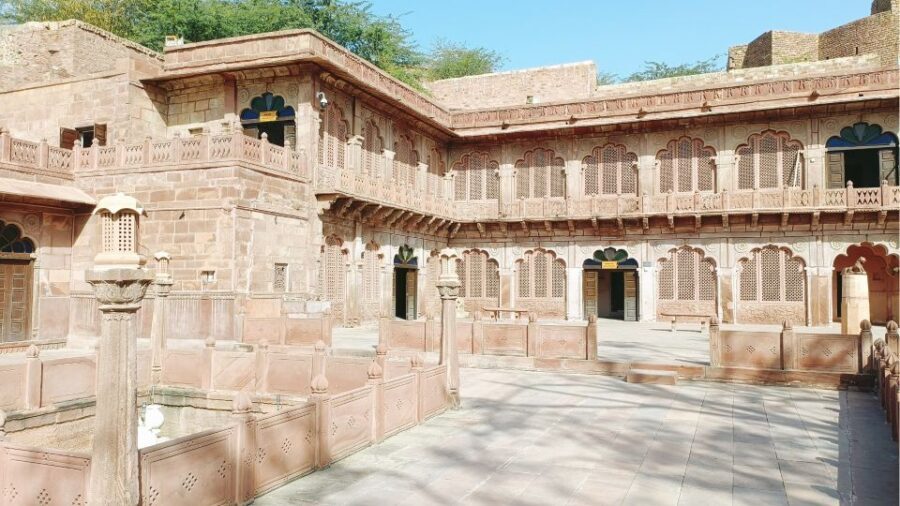 Mandore Garden Guided tour - Royal Cenotaph: why the memorial stop feels more meaningful than it looks