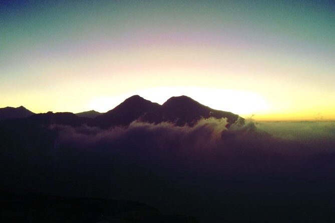 Medium Hard Trekking (munnar valley Trekking & Tours ) - Munnar’s tea trek, timed for a morning win