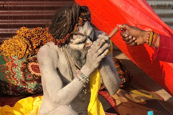 Mobile Photography Street Experience - Photographing the ghats: turning river life into a story