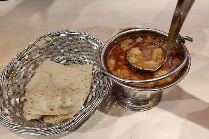 Mohd Ali Road Kebab & Curry Food Trail in Mumbai with Guide - Where You Meet: The Mohammed Ali Road McDonald’s Starting Point