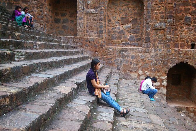 Moral Slum Tour in Delhi with hotel pickup & drop - Who this tour suits best (and who should think twice)