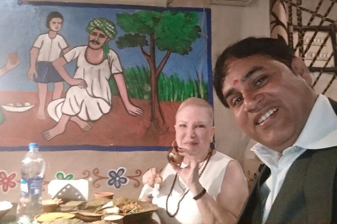 Morning boat and old city tour with official tour guide in varanasi - Shri Kashi Vishwanath Temple area: rituals, cremation context, and respectful behavior